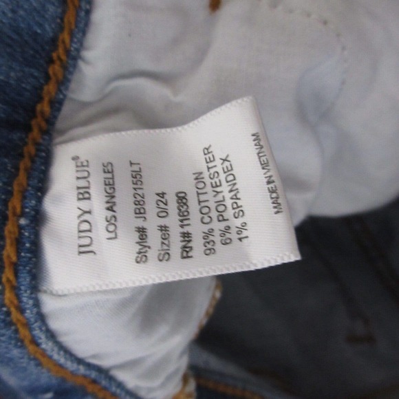 Judy Blue Boyfriend Fit Distressed Paint Splatted Jeans - Picture 10 of 16